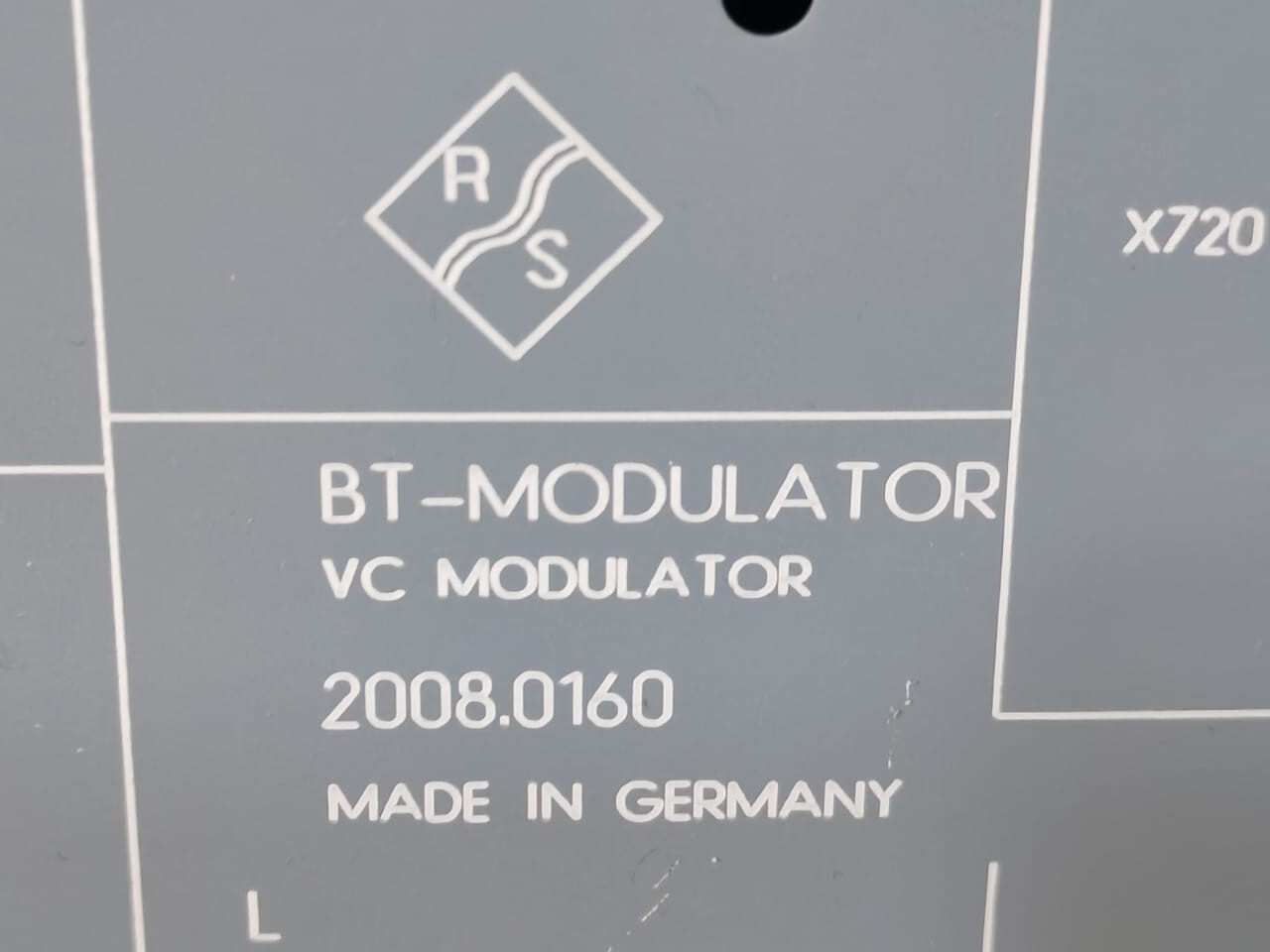 Rohde & Schwarz 2008.0160 ROHDE & SCHWARZ 2008.0160 BT-MODULATOR/VC MODULATOR 2