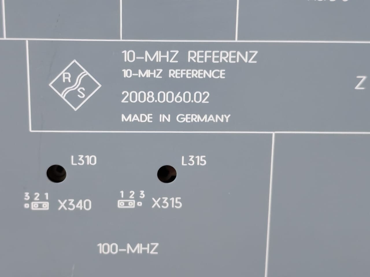 Rohde & Schwarz 2008.0060.02 ROHDE & SCHWARZ 10-MHZ REFERENZ 2008.0060.02 2