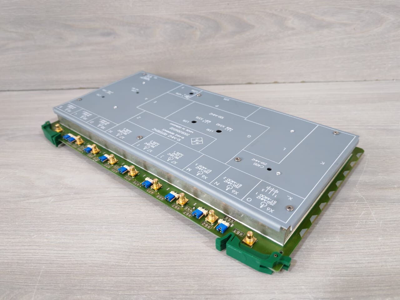 Rohde & Schwarz 2008.0060.02 ROHDE & SCHWARZ 10-MHZ REFERENZ 2008.0060.02 10