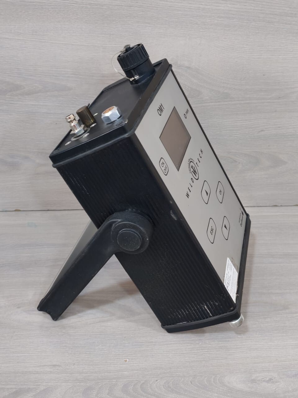 WELD TECH OXYGUARD WELD TECH OXYGUARD OM1 WELD TECH OXYGUARD OM1 OXYGEN TRACE ANALYSER - NEED CHANGE BATTERY 3