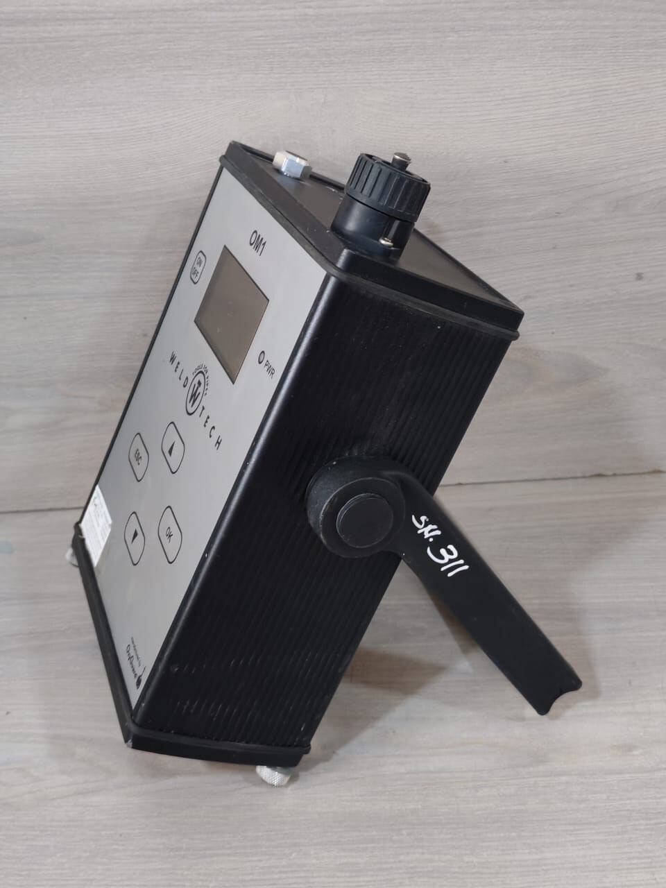 WELD TECH OXYGUARD WELD TECH OXYGUARD OM1 WELD TECH OXYGUARD OM1 OXYGEN TRACE ANALYSER - NEED CHANGE BATTERY 4