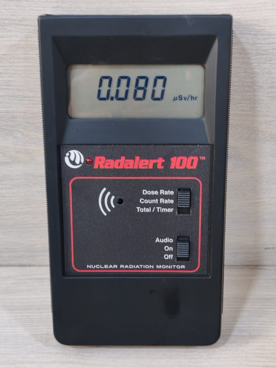 INTERNATIONAL MEDCOM RADALERT 100 R100X INTERNATIONAL MEDCOM RADALERT 100 R100X NUCLEAR RADIATION MONITOR 3