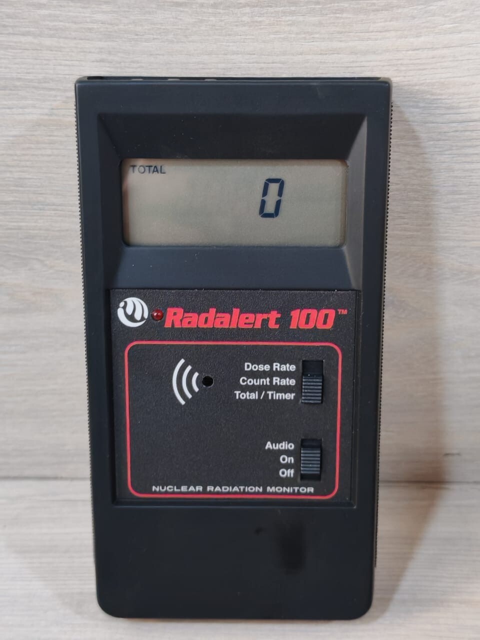 INTERNATIONAL MEDCOM RADALERT 100 R100X INTERNATIONAL MEDCOM RADALERT 100 R100X NUCLEAR RADIATION MONITOR 5