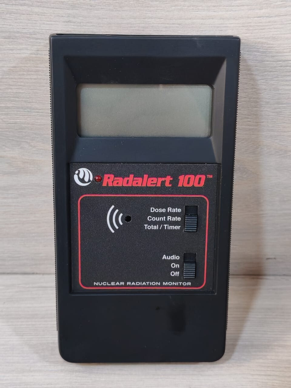 INTERNATIONAL MEDCOM RADALERT 100 R100X INTERNATIONAL MEDCOM RADALERT 100 R100X NUCLEAR RADIATION MONITOR 7