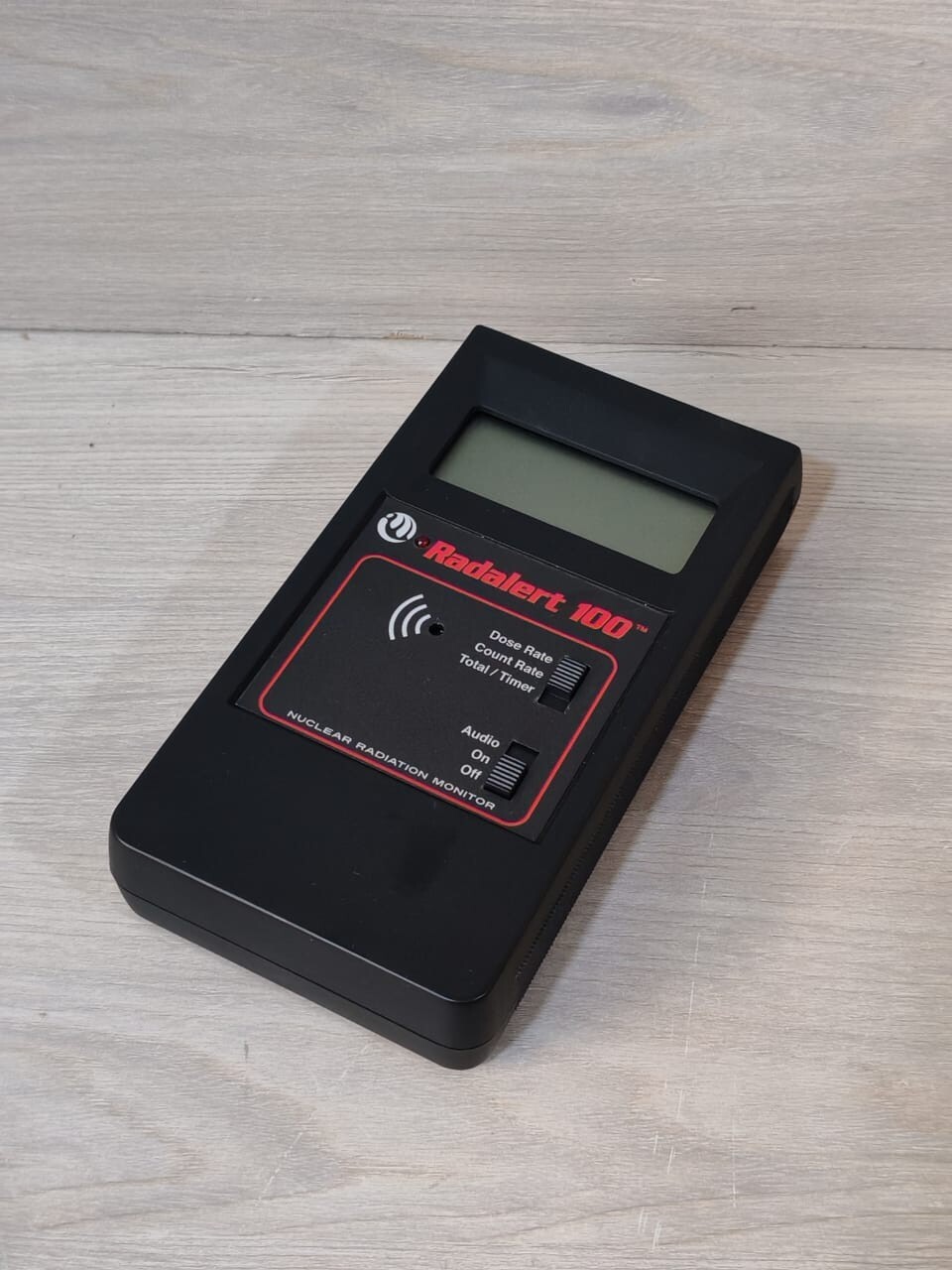 INTERNATIONAL MEDCOM RADALERT 100 R100X INTERNATIONAL MEDCOM RADALERT 100 R100X NUCLEAR RADIATION MONITOR 9