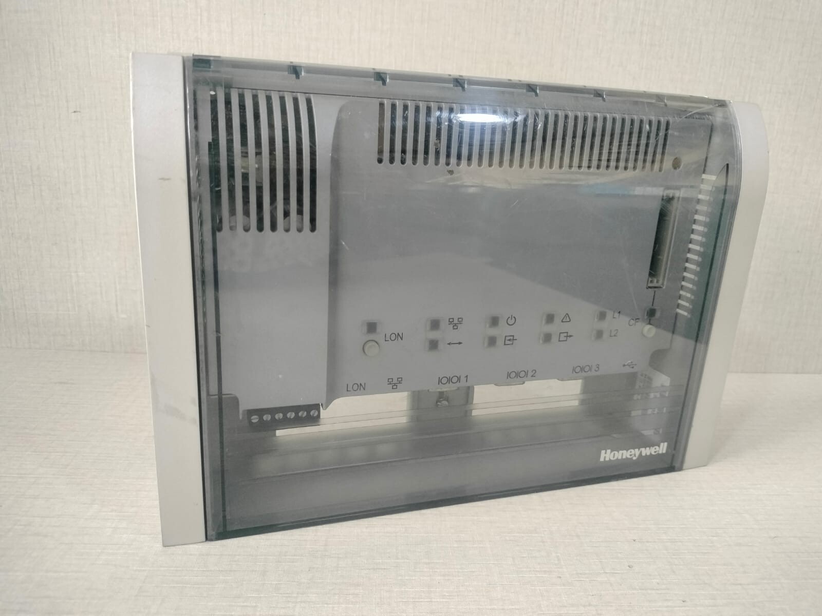 Honeywell XL1000C50 Honeywell XL1000C50 Bacnet Controller 24VAC 2