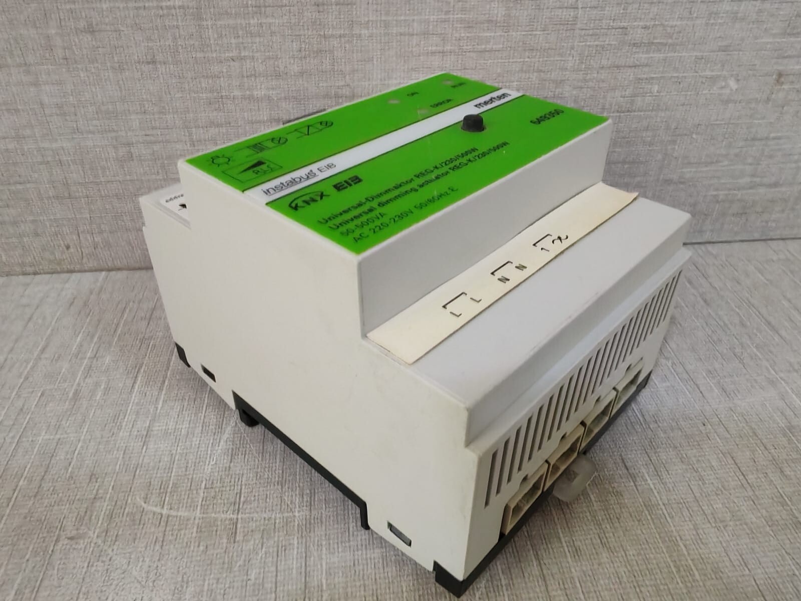 Merten 649350 MERTEN 649350 Universal Dimming Actuator 7