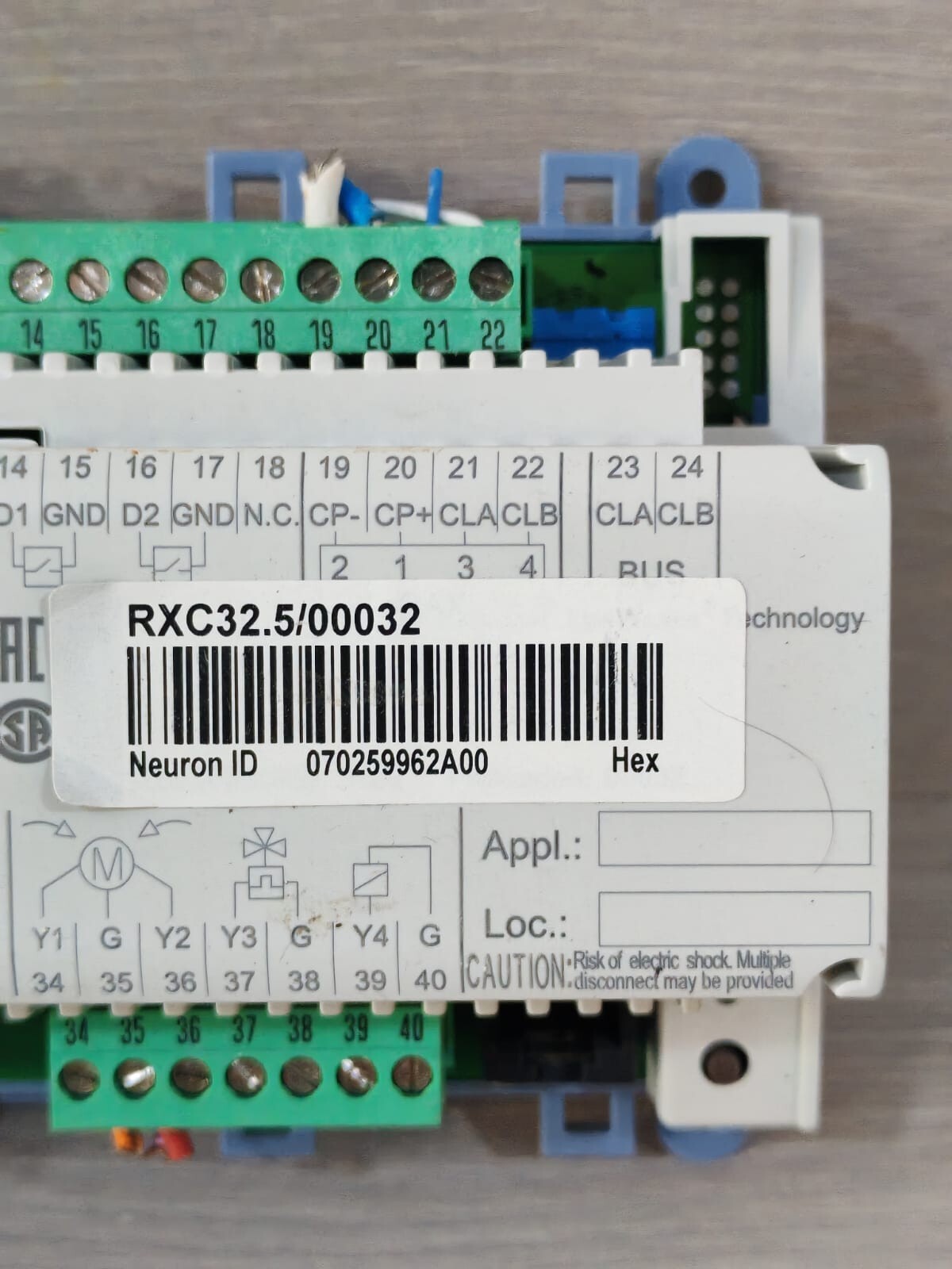 Siemens RXC32.5/00032 SIEMENS RXC32.5/00032 24V-6VA 50/60Hz ROOM CONTROLLER 3