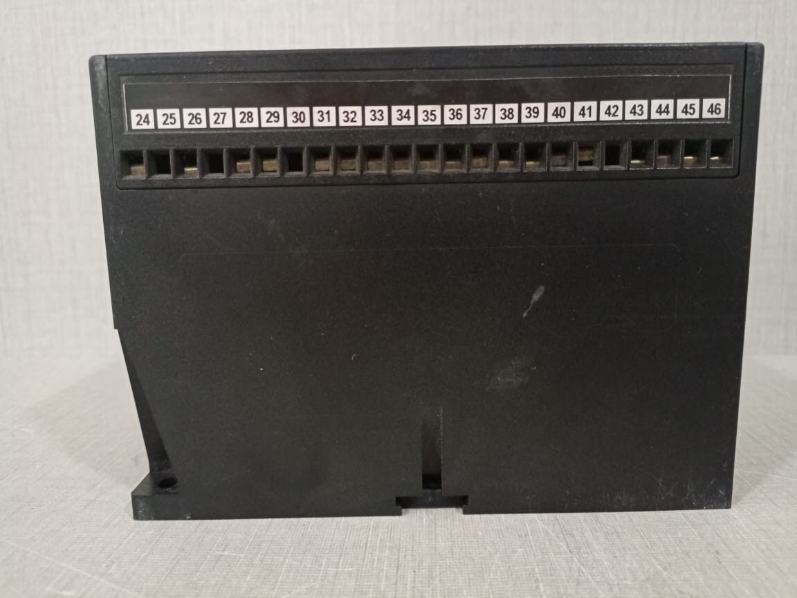 DEIF 700207.30 DEIF LSU-113DG LOAD SHARING UNIT 700207.30 400VAC 5A 2771W 4
