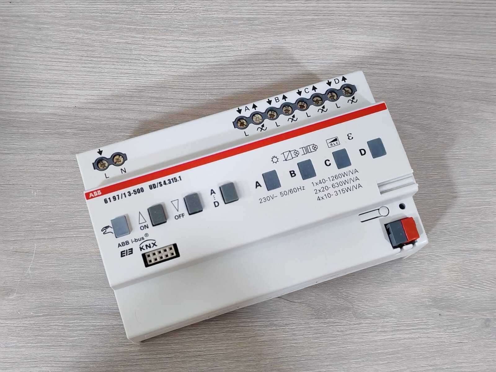 ABB 6197/13-500 ABB 6197/13-500 Universal Dimmaktor KNX UD/S 4.315.1 Dimmer Actuator 6