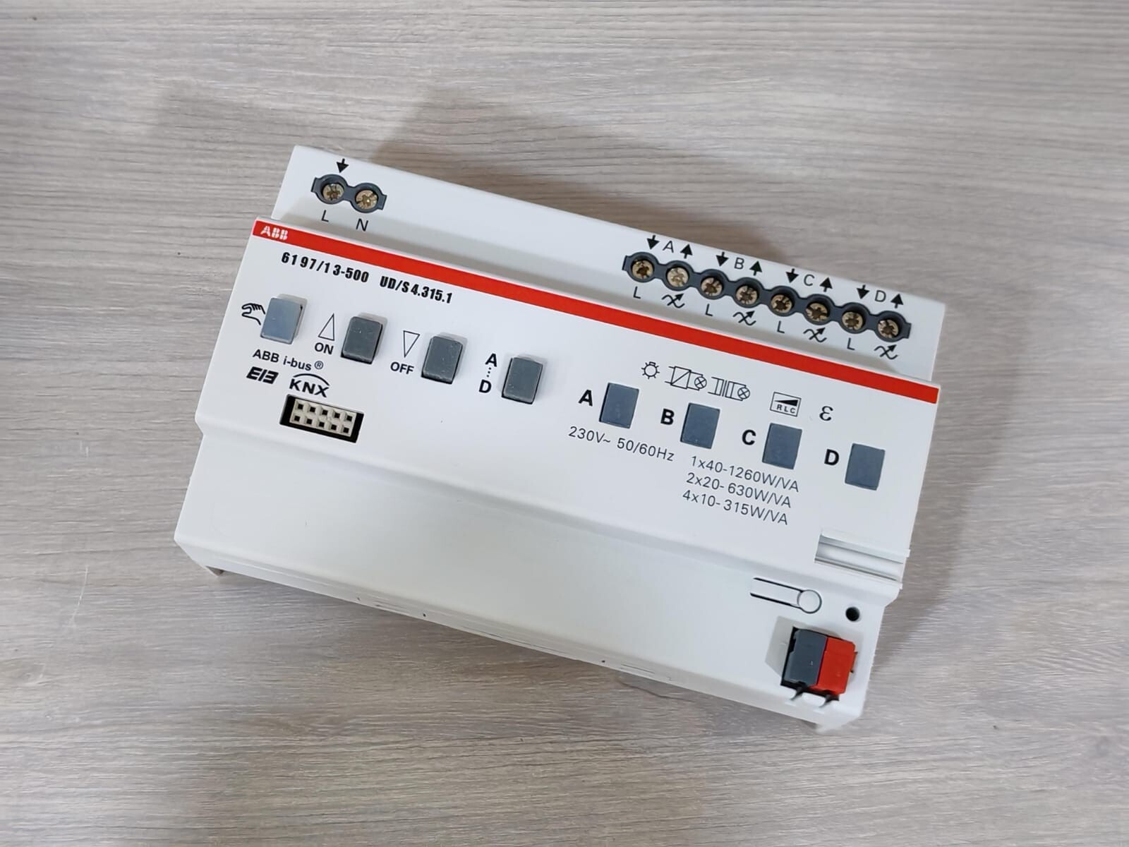 ABB 6197/13-500 ABB 6197/13-500 Universal Dimmaktor KNX UD/S 4.315.1 Dimmer Actuator 7