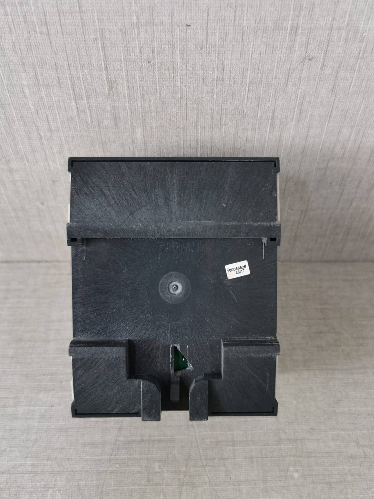 GIRA 2163 00 / I00 GIRA 2163 00 / I00 Fan Coil Actuator 10