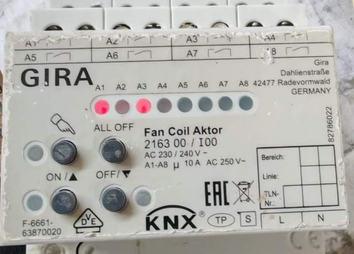 GIRA 2163 00 / I00 Fan Coil Actuator