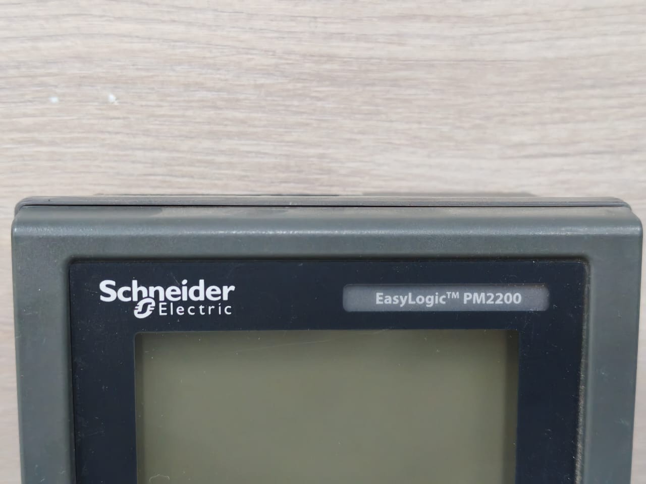 Schneider Electric METSEPM2220 Schneider Electric PowerLogic PM2200 METSEPM2220 Series Power and Energy Meter 6