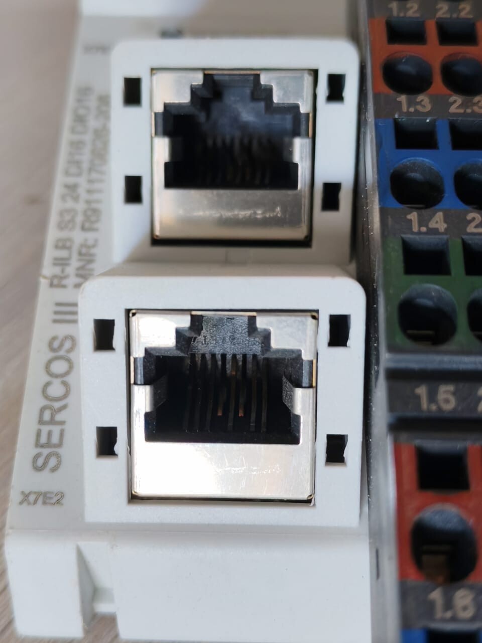 Rexroth R-ILB S3 24 DI16 DIO16 Rexroth SERCOS III R-ILB S3 24 DI16 DIO16 R911170826-206- WITHOUT BACK COVER 3