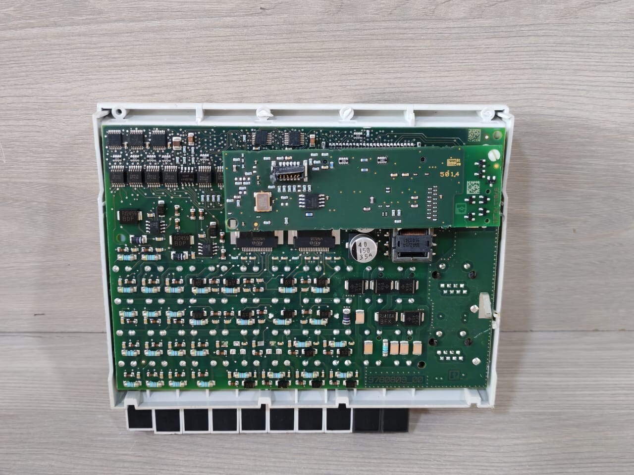 Rexroth R-ILB S3 24 DI16 DIO16 Rexroth SERCOS III R-ILB S3 24 DI16 DIO16 R911170826-206- WITHOUT BACK COVER 9