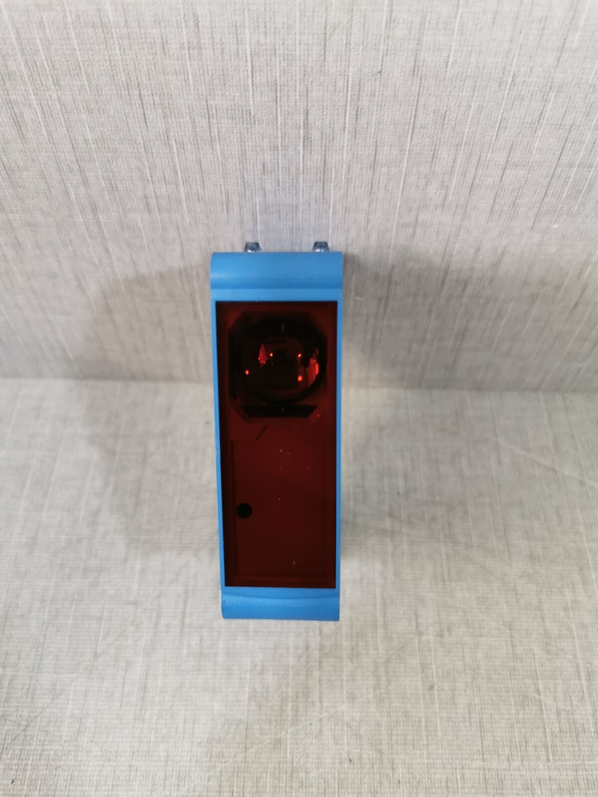 SICK GS020G-243ZZ1A0ZZZ SICK D-79183 Waldkirch Photoelectric Sensor GS020G-243ZZ1A0ZZZ 2