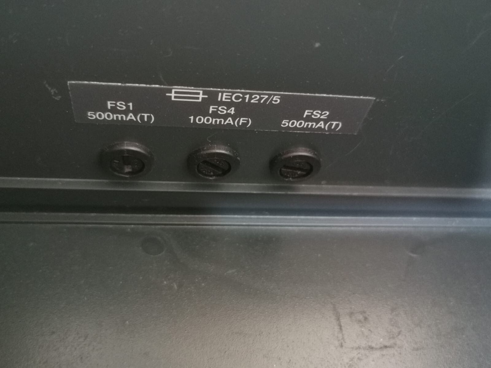 Megger PAT4 DV/3 AVO Megger PAT4 DV/3 Portable Appliance Tester 9