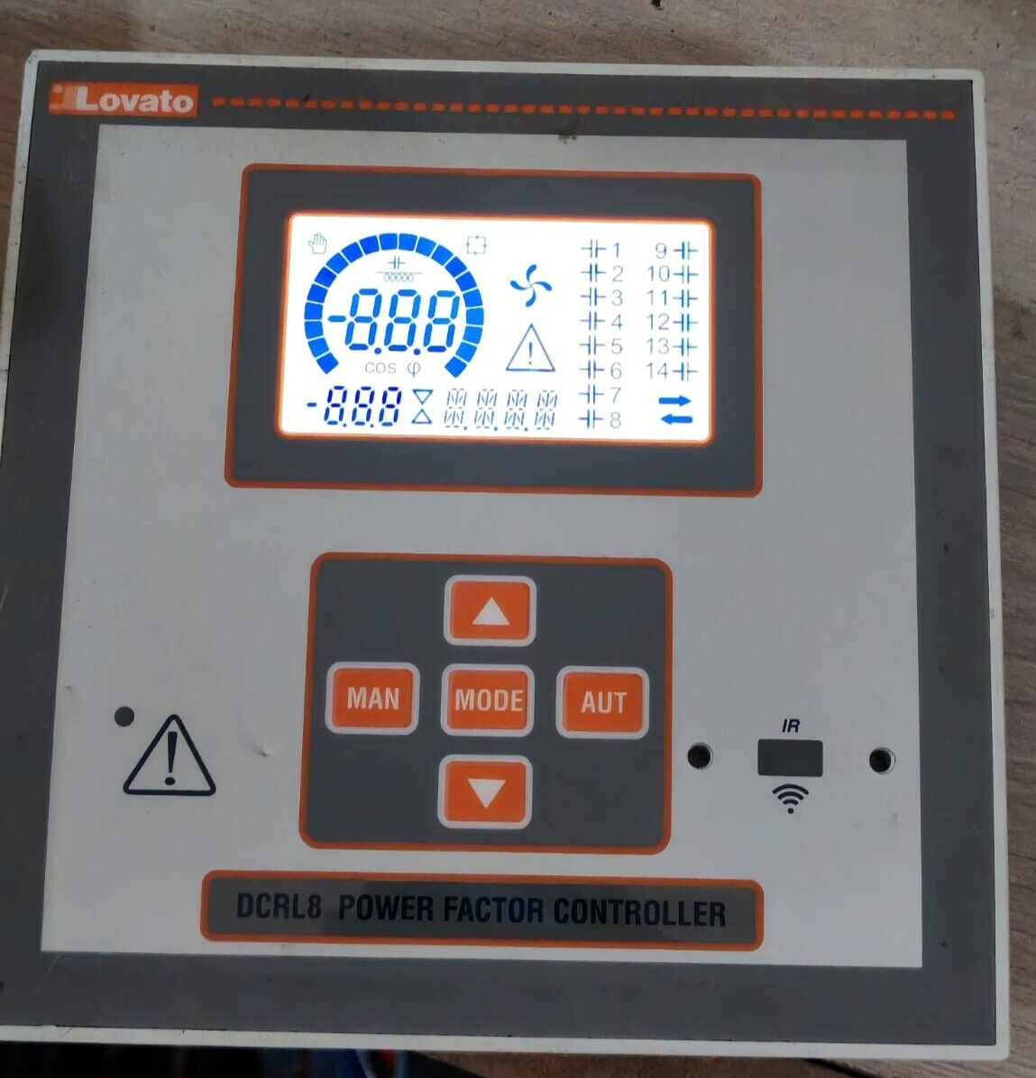 Lovato DCRL8 LOVATO DCRL8 POWER FACTOR CONTROLLER 100-440V -TRIED & TESTED 2