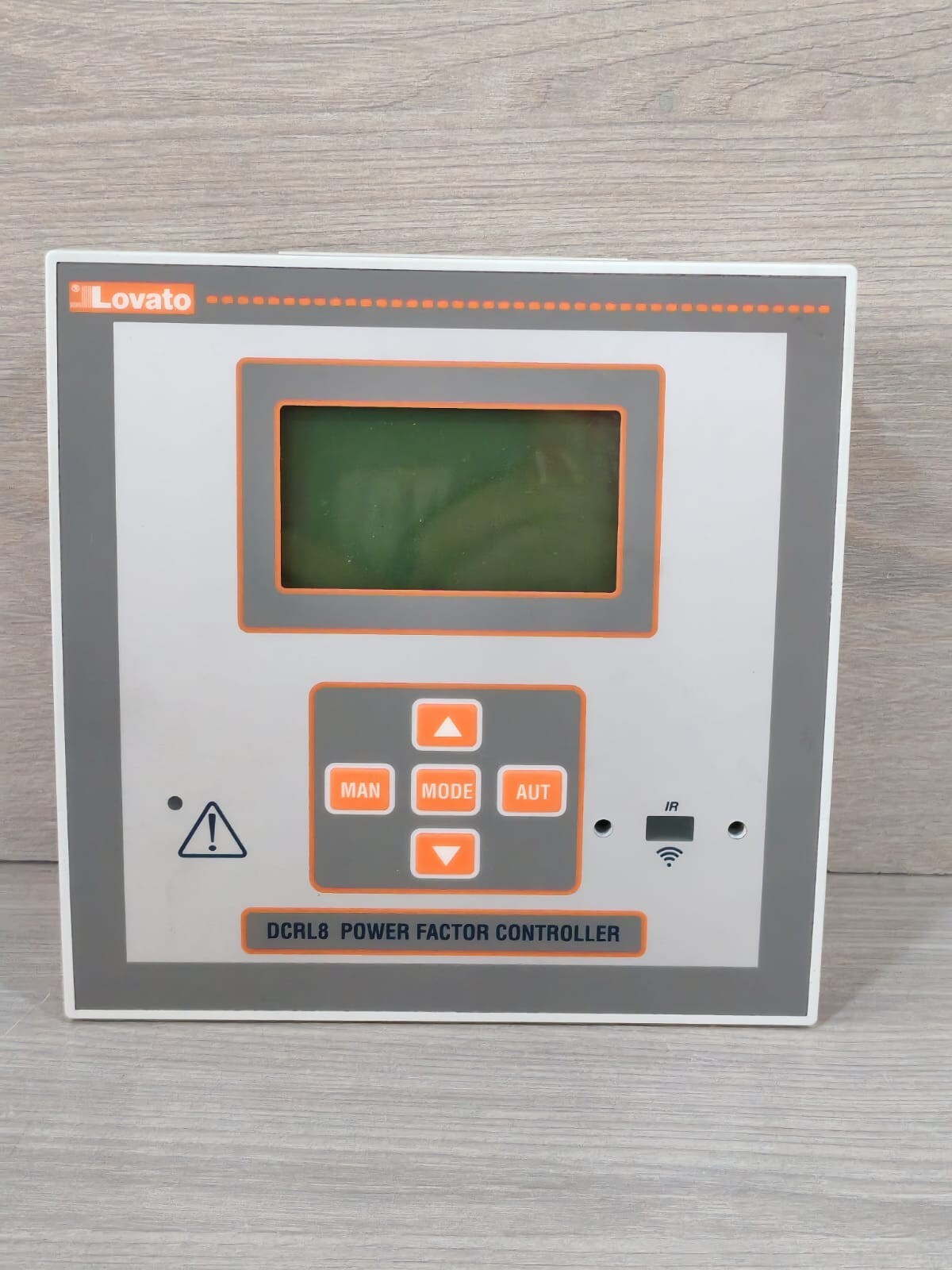 Lovato DCRL8 LOVATO DCRL8 POWER FACTOR CONTROLLER 100-440V -TRIED & TESTED 4