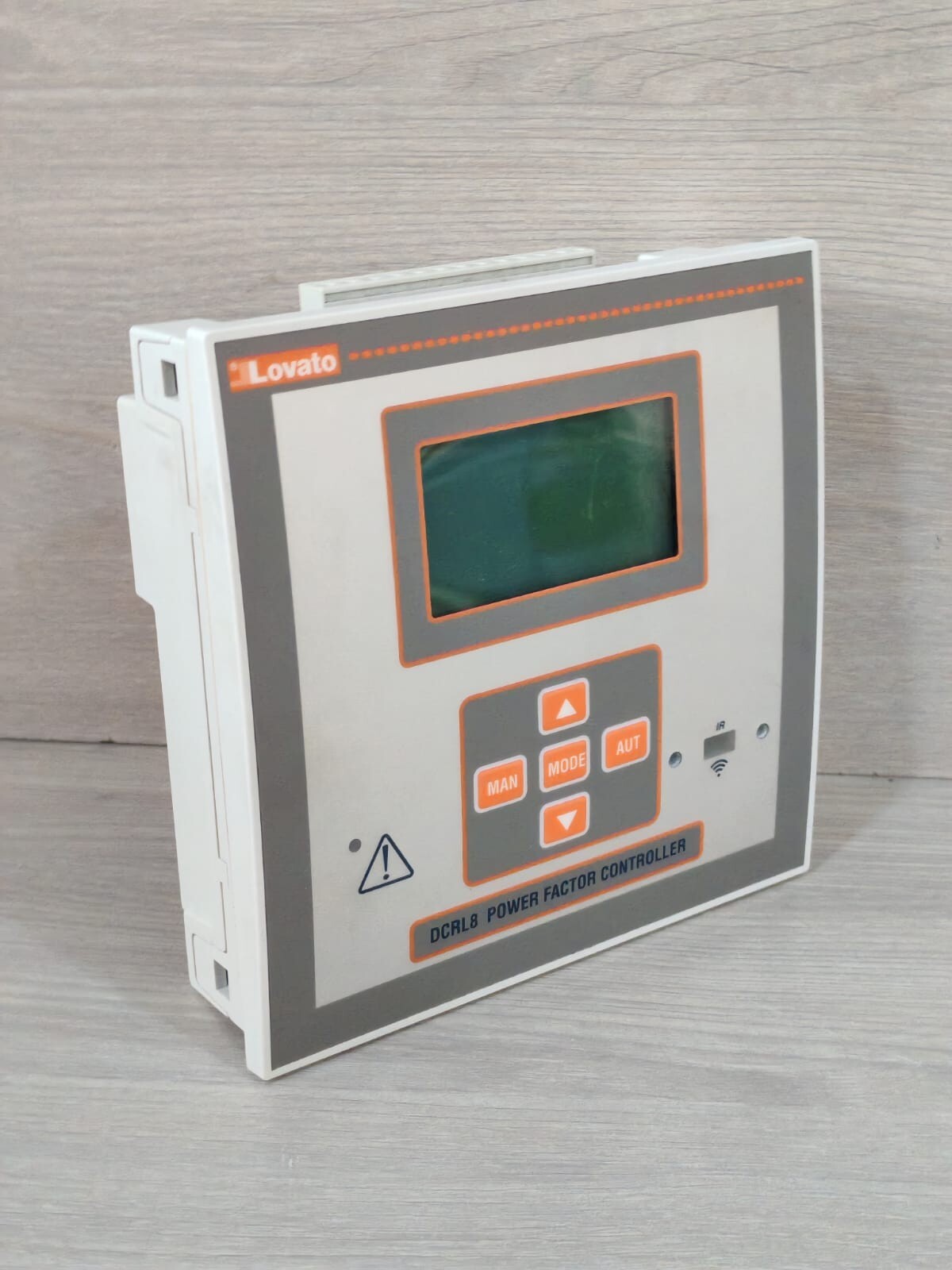 Lovato DCRL8 LOVATO DCRL8 POWER FACTOR CONTROLLER 100-440V -TRIED & TESTED 7