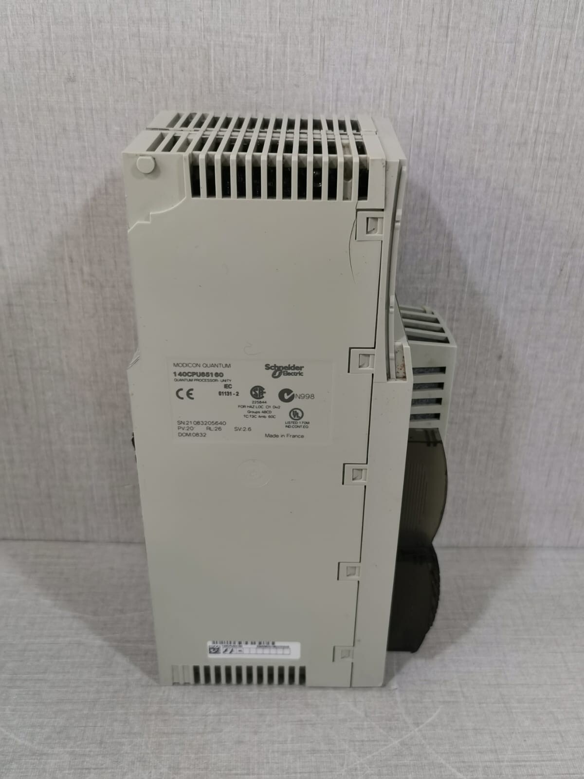 Schneider Electric 140CPU65160 Schneider Electric 140CPU65160 Modicon Quantum - Missing Front Label Cover 9