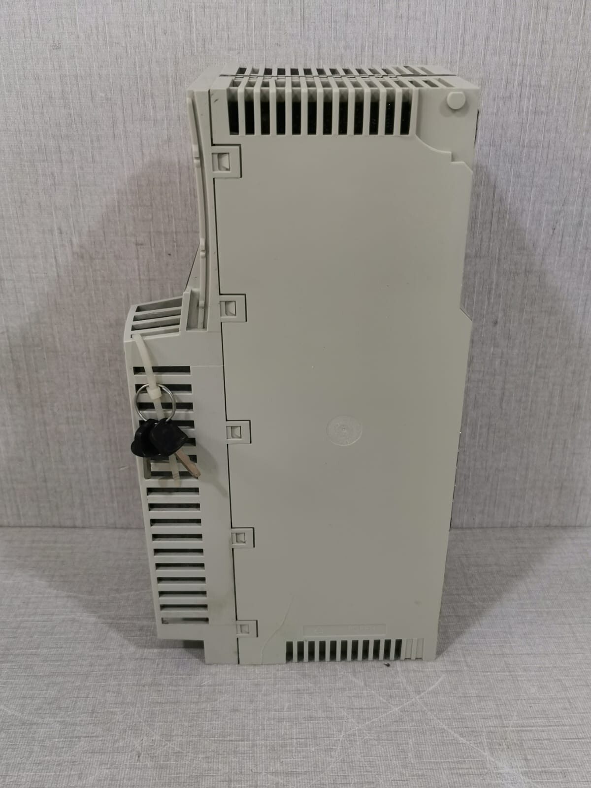 Schneider Electric 140CPU65160 Schneider Electric 140CPU65160 Modicon Quantum - Missing Front Label Cover 10