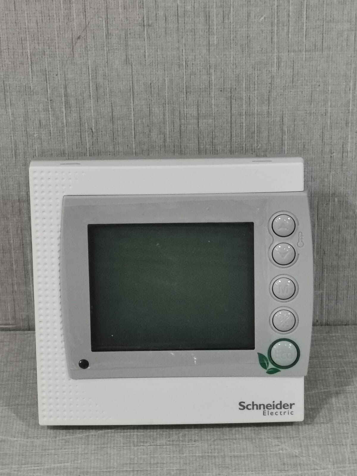 Schneider Electric TC303-3A2L SCHNEIDER ELECTRIC TC303-3A2L DIGITAL FAN COIL THERMOSTAT TC300 SERIES 2