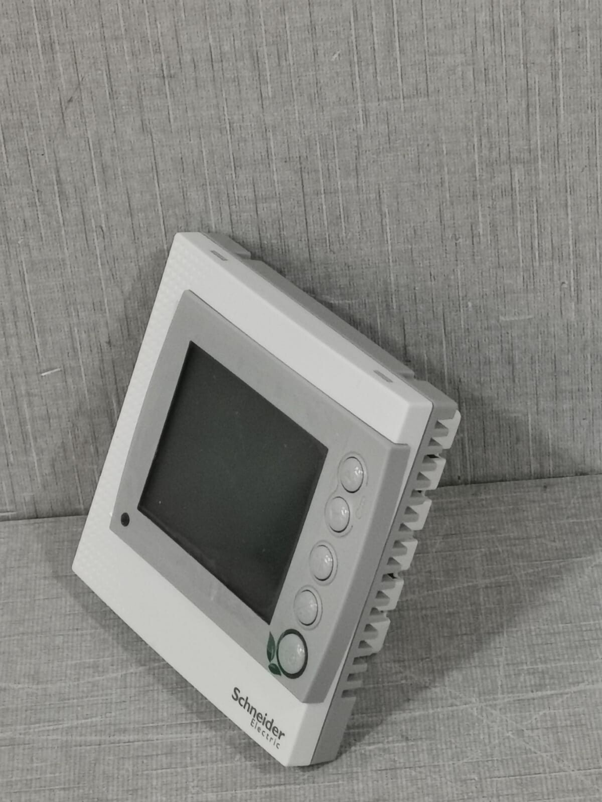 Schneider Electric TC303-3A2L SCHNEIDER ELECTRIC TC303-3A2L DIGITAL FAN COIL THERMOSTAT TC300 SERIES 4