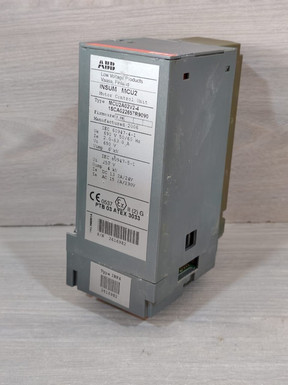 ABB MCU2A02V2-4 1SCA022657R9090 ABB INSUM MCU2 MCU2A02V2-4 1SCA022657R9090 3.0B MOTOR CONTROL UNIT- BROKEN PART 4