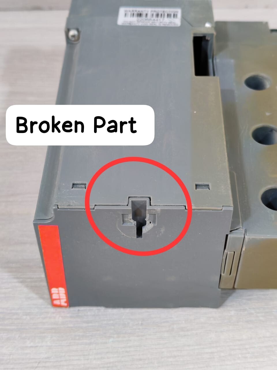 ABB MCU2A02V2-4 1SCA022657R9090 ABB INSUM MCU2 MCU2A02V2-4 1SCA022657R9090 3.0B MOTOR CONTROL UNIT- BROKEN PART 9