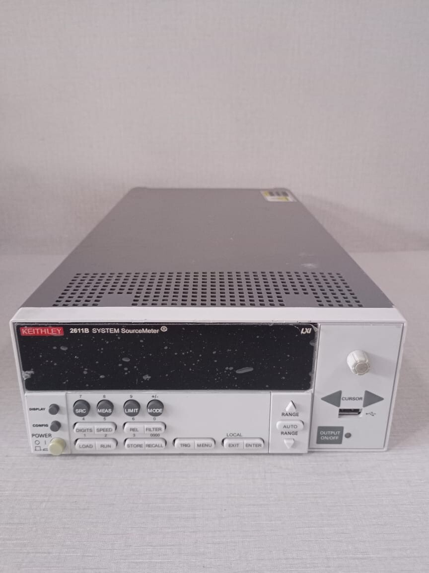 Keithley 2611B Keithley 2611B SYSTEM SOURCE METER - Missing Stand & Button 5