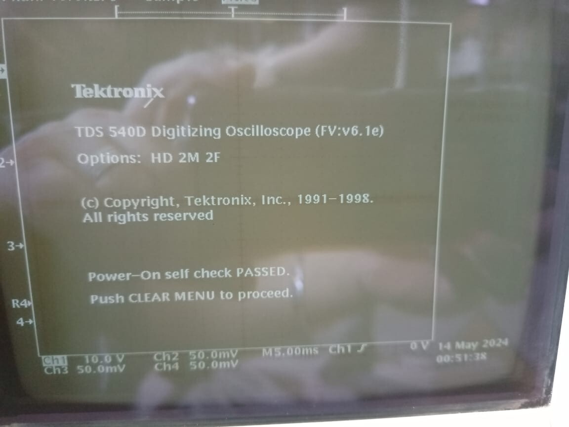 Tektronix TDS 540D TEKTRONIX TDS 540D 4 CHANNEL DIGITAL PHOSPHOR OSCILLOSCOPE 500MHz 2GS/S 3
