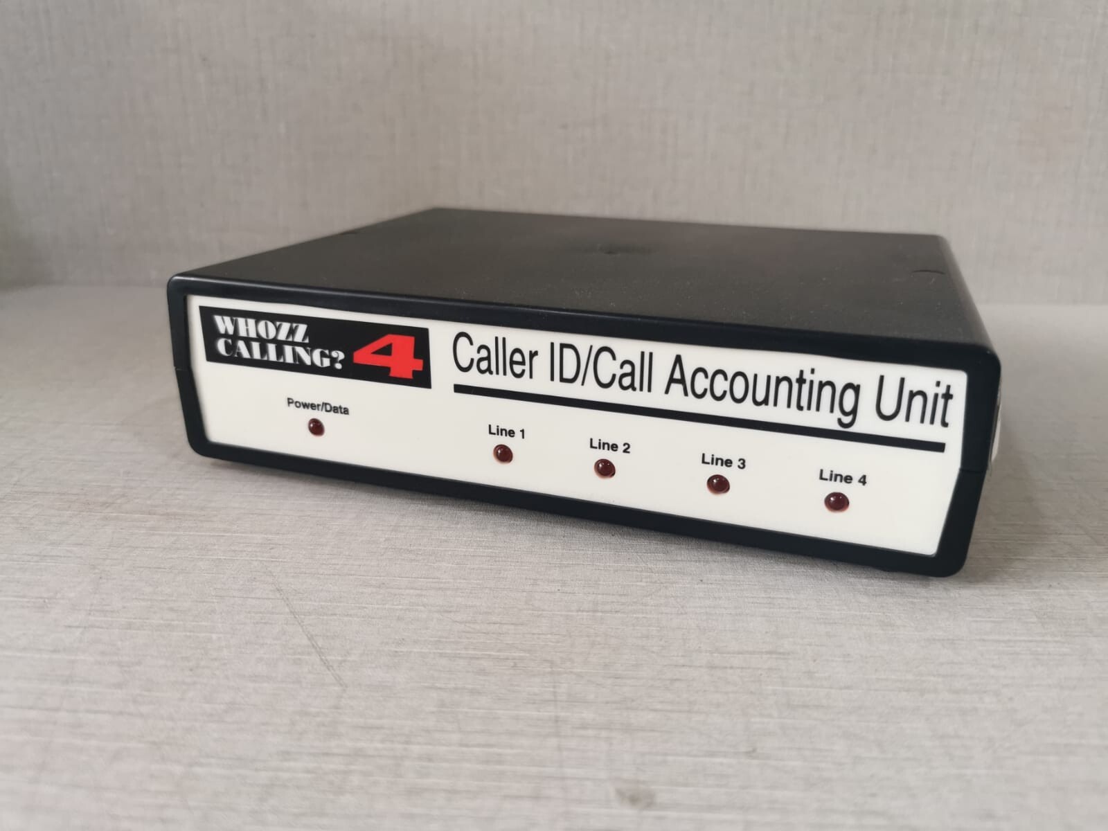 FCC PART-68 WHOZZ CALLING?4 CALLER ID/CALL ACCOUNTING UNIT COMPLIES W/ FCC PART 68.FCC 5