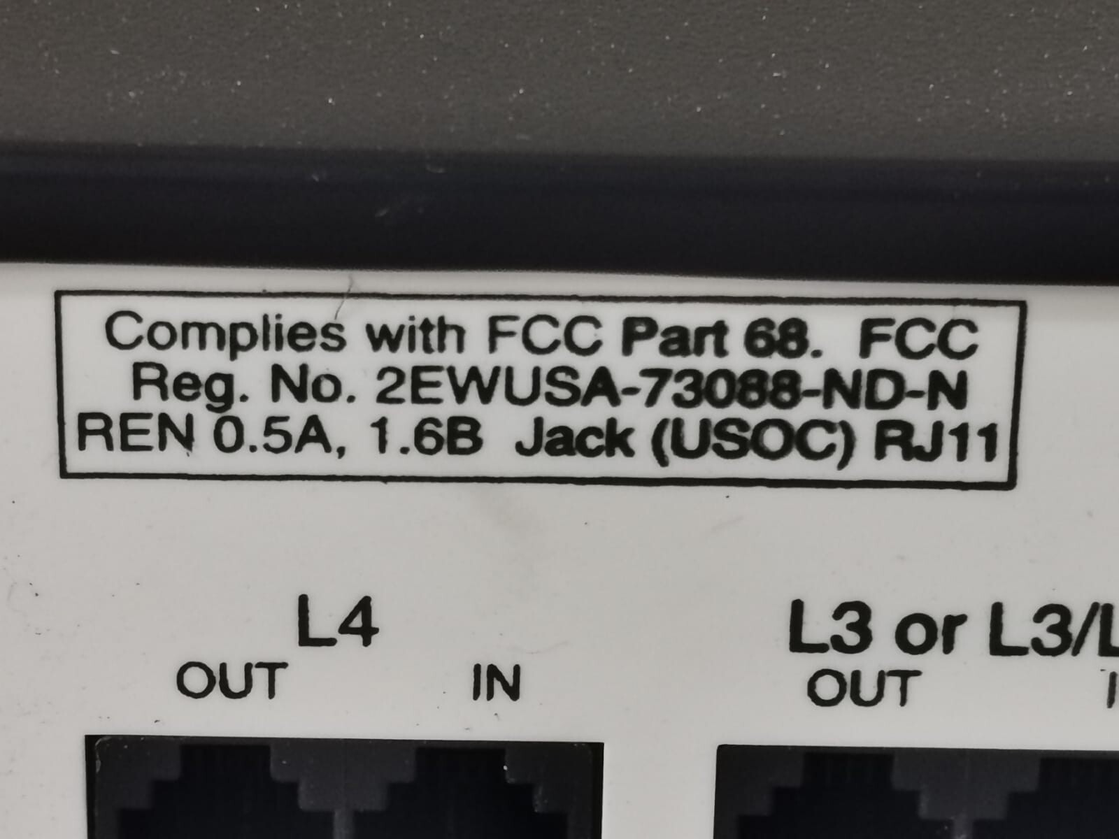 FCC PART-68 WHOZZ CALLING?4 CALLER ID/CALL ACCOUNTING UNIT COMPLIES W/ FCC PART 68.FCC 8