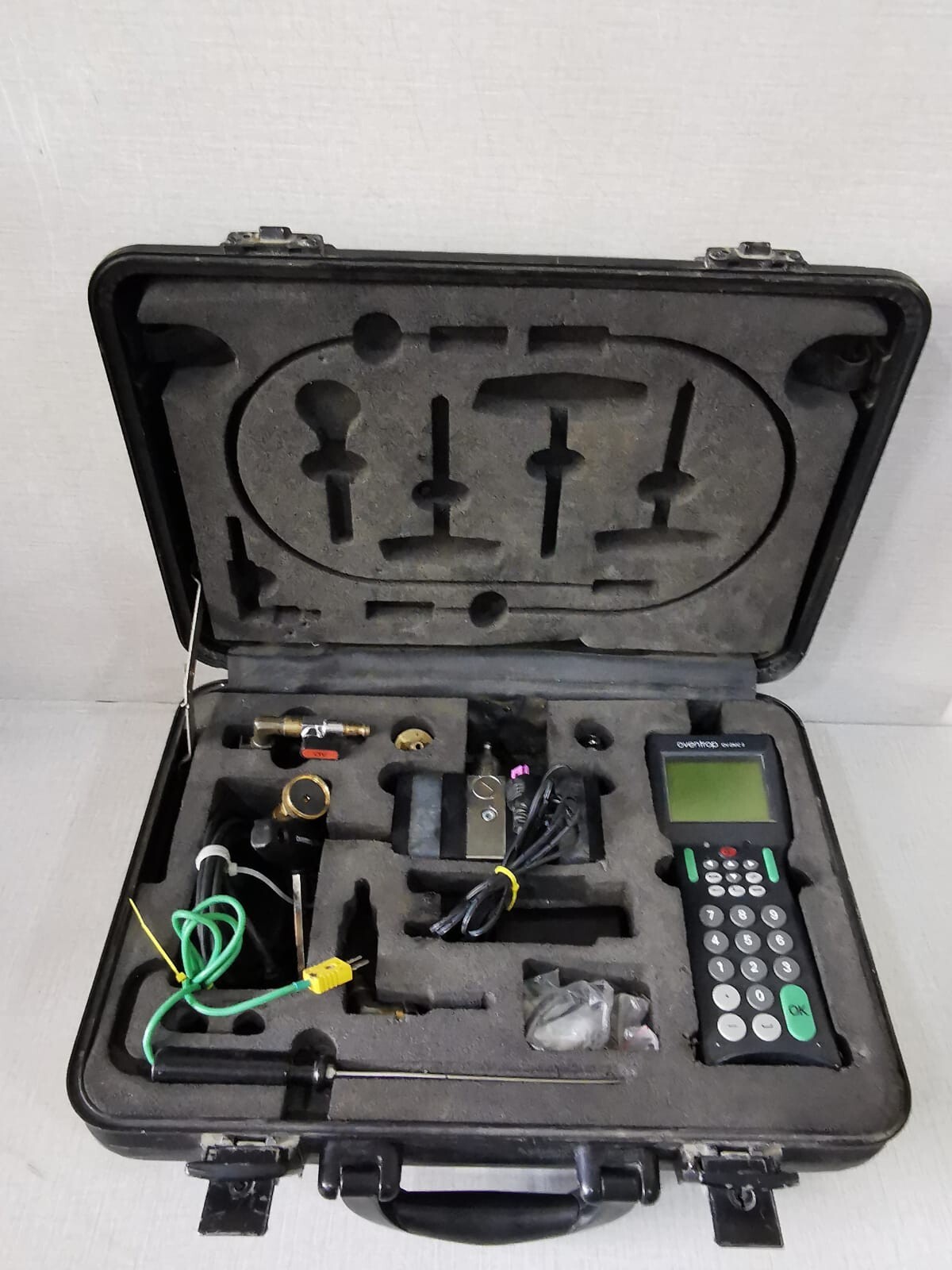 OVENTROP OV-DMC OVENTROP OV-DMC 2 COMPUTERIZED DIFFERENTIAL PRESSURE METER FOR FLOW MEASUREMENT 2