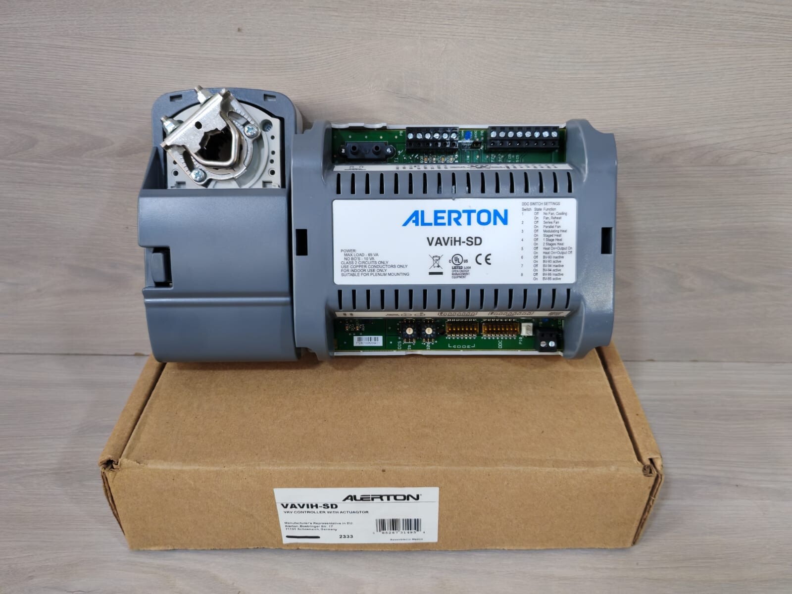 Alerton 50027209-001 ALERTON VaVIH-SD VAV CONTROLLER WITH ACTUATOR 50027209-001 REV. G 2