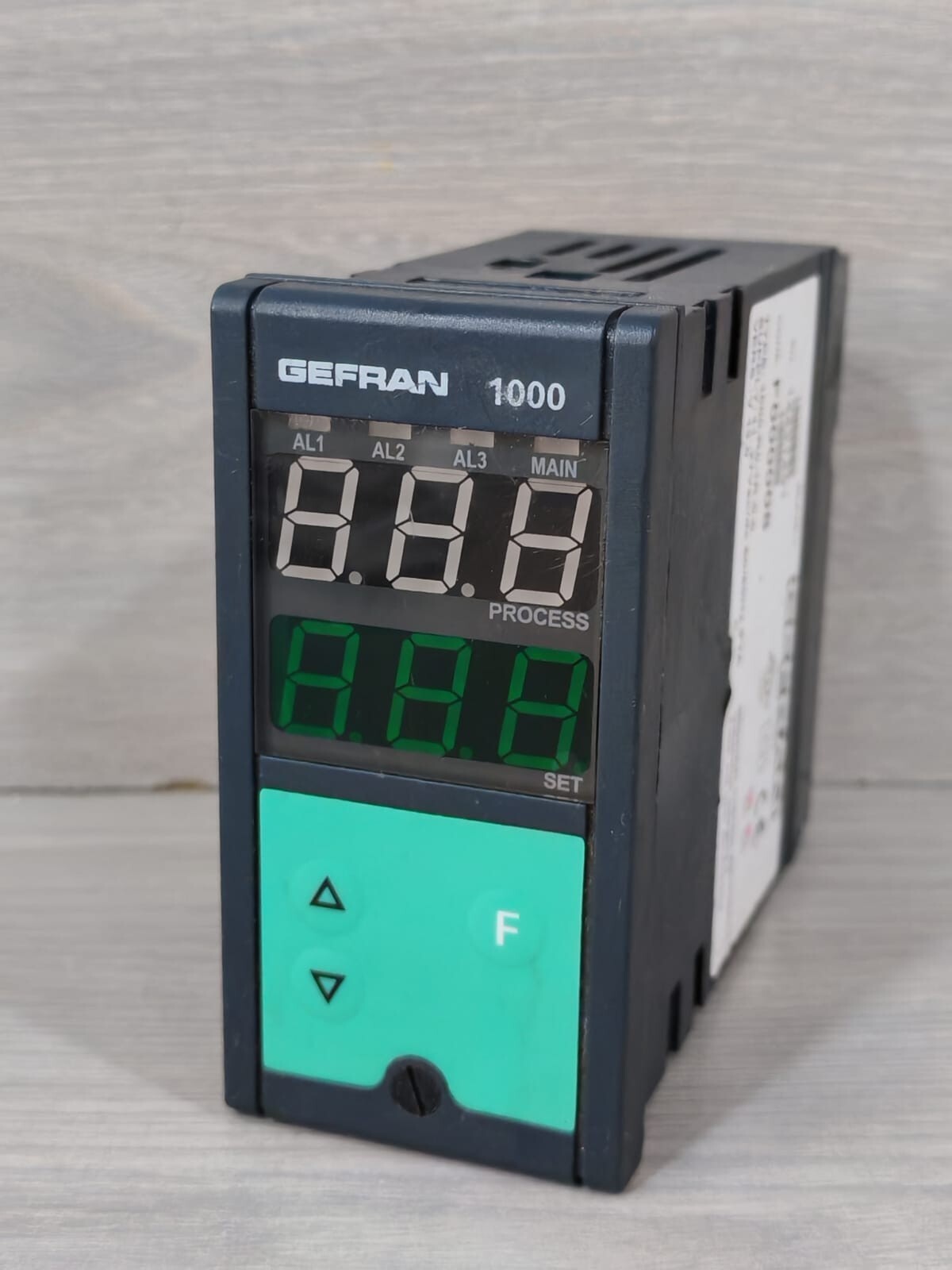 GEFRAN 1000-R0-1R-0-0 GEFRAN 1000-R0-1R-0-0 VER.13.0 11.27VAC/DC 50/60Hz 9VA TEMP.CONTROLLER 4