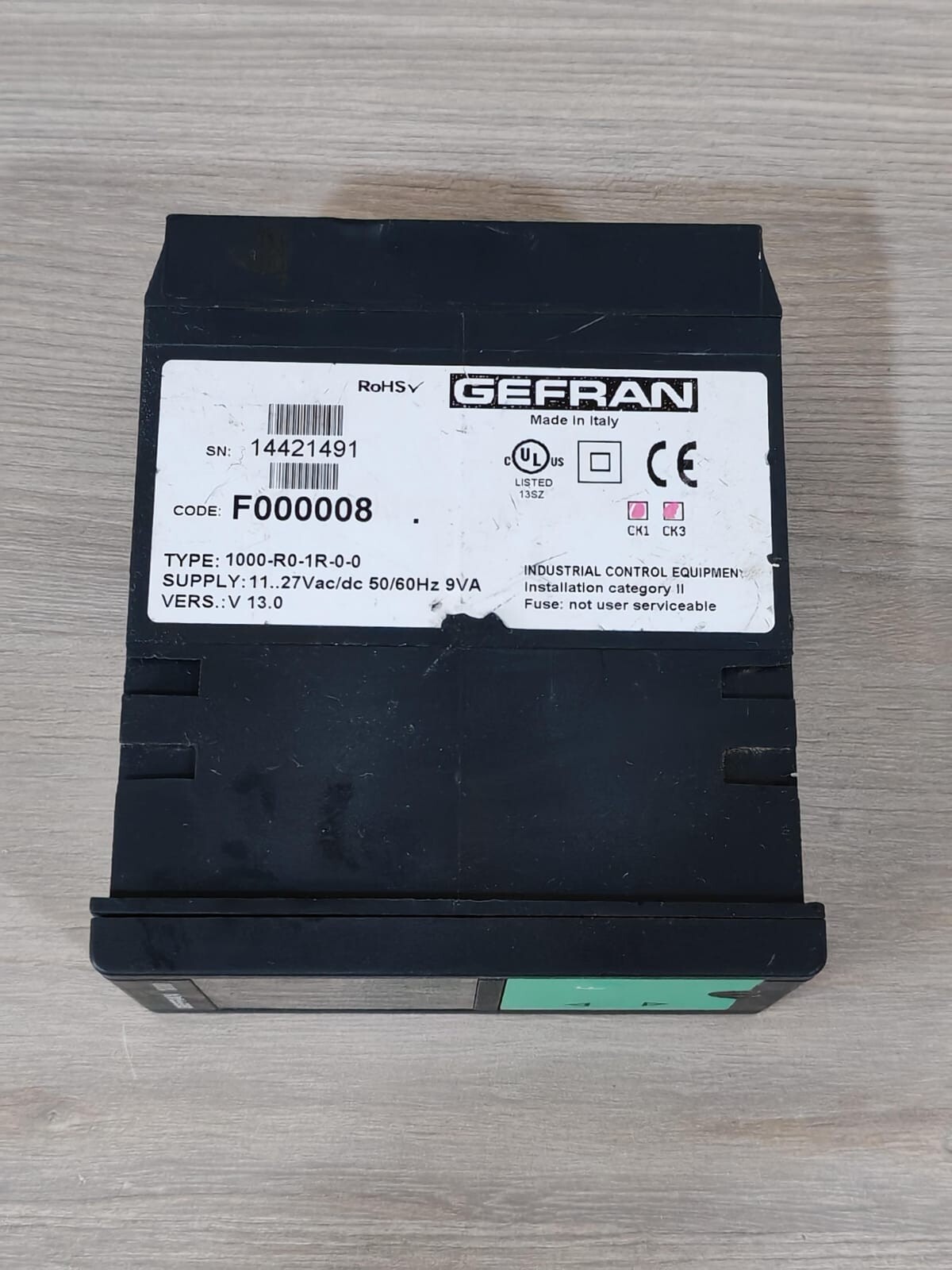 GEFRAN 1000-R0-1R-0-0 GEFRAN 1000-R0-1R-0-0 VER.13.0 11.27VAC/DC 50/60Hz 9VA TEMP.CONTROLLER 6