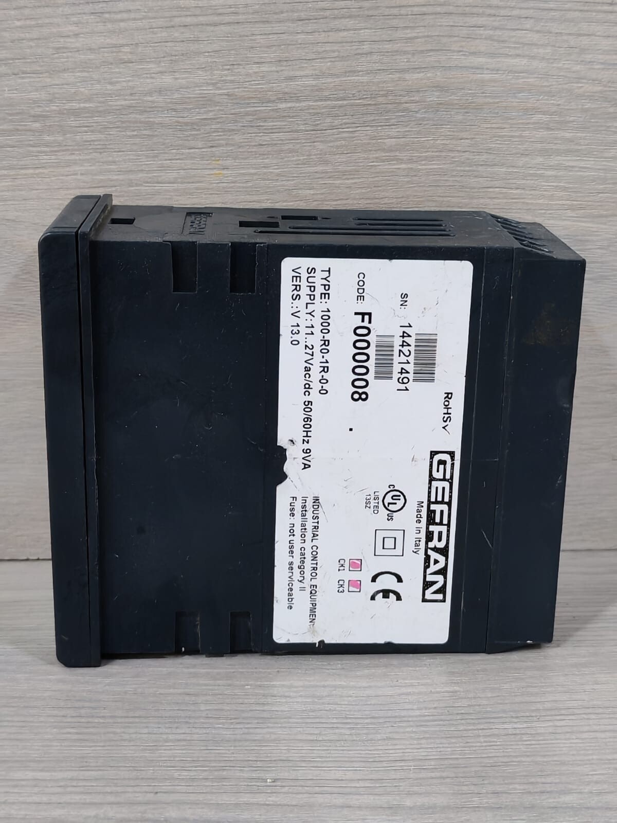 GEFRAN 1000-R0-1R-0-0 GEFRAN 1000-R0-1R-0-0 VER.13.0 11.27VAC/DC 50/60Hz 9VA TEMP.CONTROLLER 8