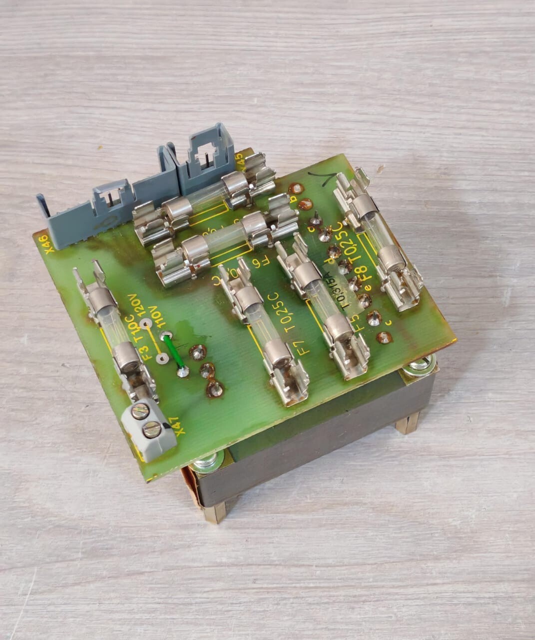 GEBR. MARTIN NACH VDE 0550 GEBR. MARTIN TYP;80B/120B+BF 25VA 50/60Hz NACH VDE 0550 POWER SUPPLY 2