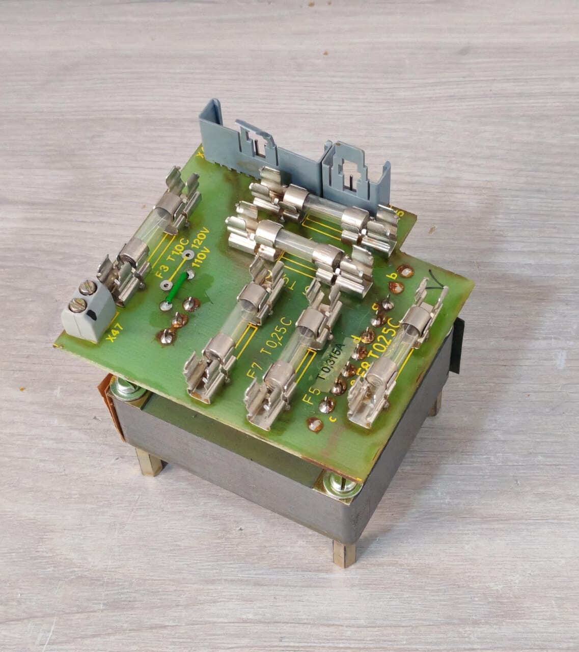 GEBR. MARTIN NACH VDE 0550 GEBR. MARTIN TYP;80B/120B+BF 25VA 50/60Hz NACH VDE 0550 POWER SUPPLY 3