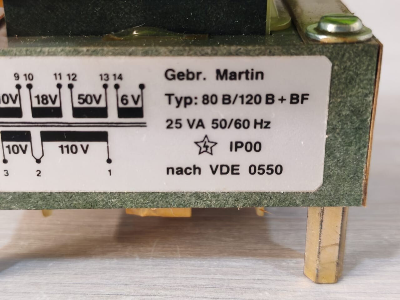 GEBR. MARTIN NACH VDE 0550 GEBR. MARTIN TYP;80B/120B+BF 25VA 50/60Hz NACH VDE 0550 POWER SUPPLY 4