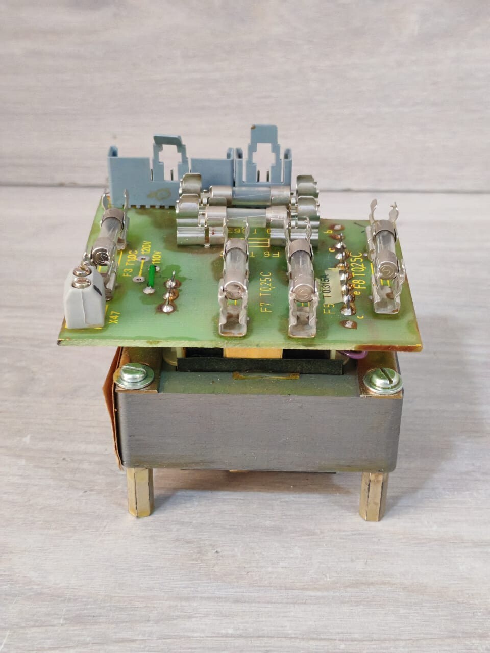 GEBR. MARTIN NACH VDE 0550 GEBR. MARTIN TYP;80B/120B+BF 25VA 50/60Hz NACH VDE 0550 POWER SUPPLY 5