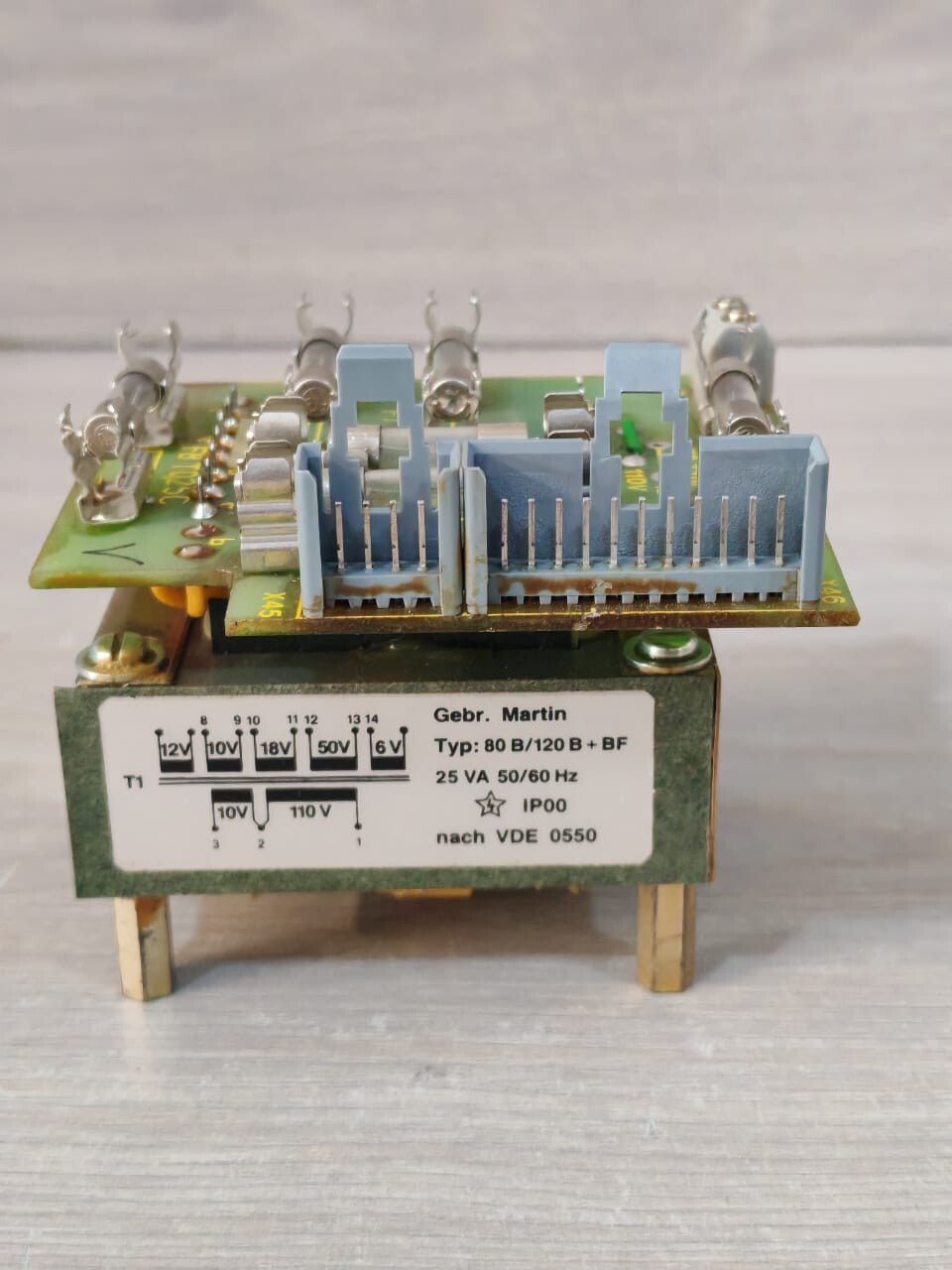 GEBR. MARTIN NACH VDE 0550 GEBR. MARTIN TYP;80B/120B+BF 25VA 50/60Hz NACH VDE 0550 POWER SUPPLY 6