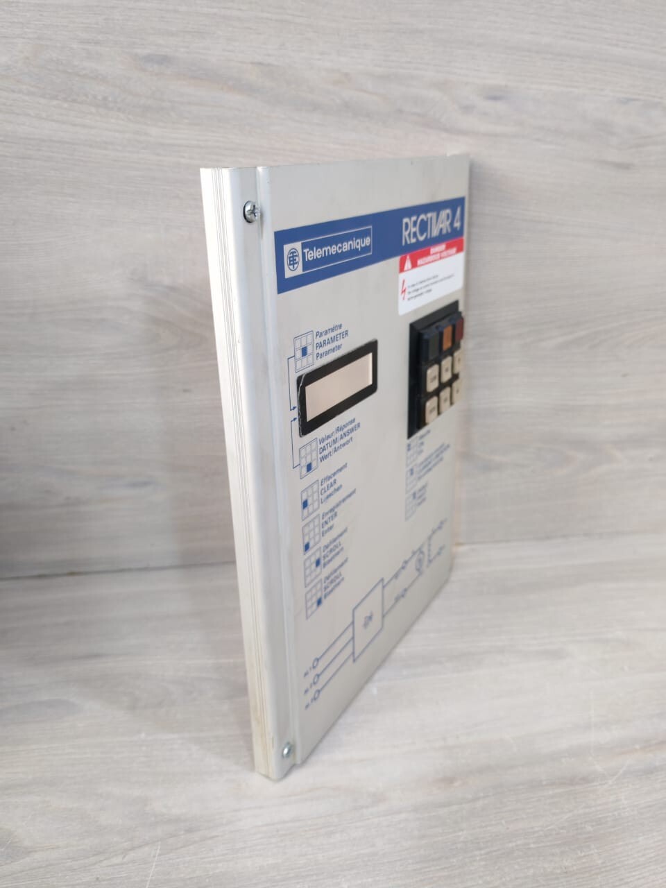Telemecanique RECTIVAR 4 RTV84C18Q Telemecanique RECTIVAR 4 Control Nose for RTV84C18Q Panel - Panel Cover Only 3