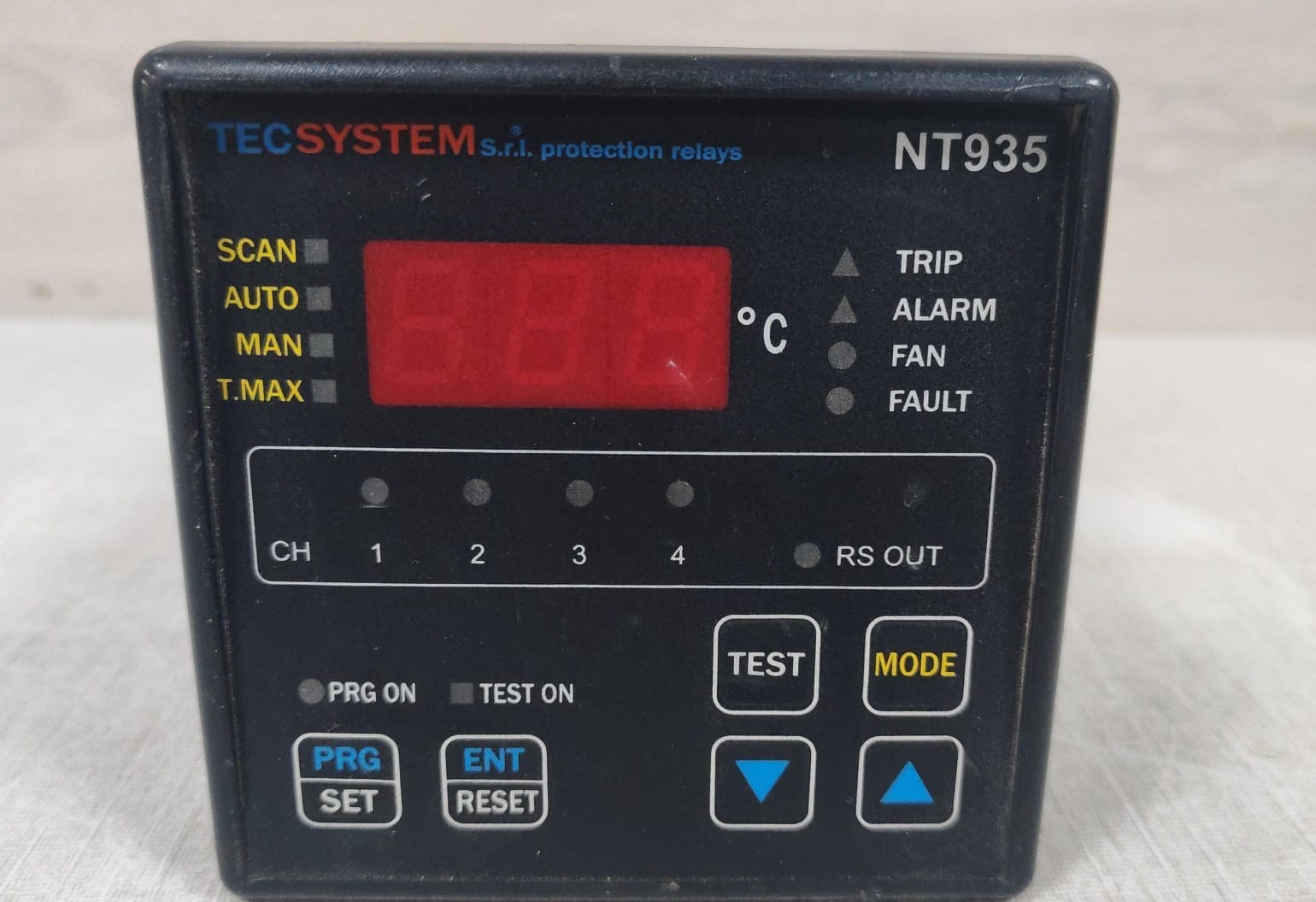 TECSYSTEM NT935 TECSYSTEM NT935 ELECTRIC TEMPERATURE RELAY PROTECTION 7