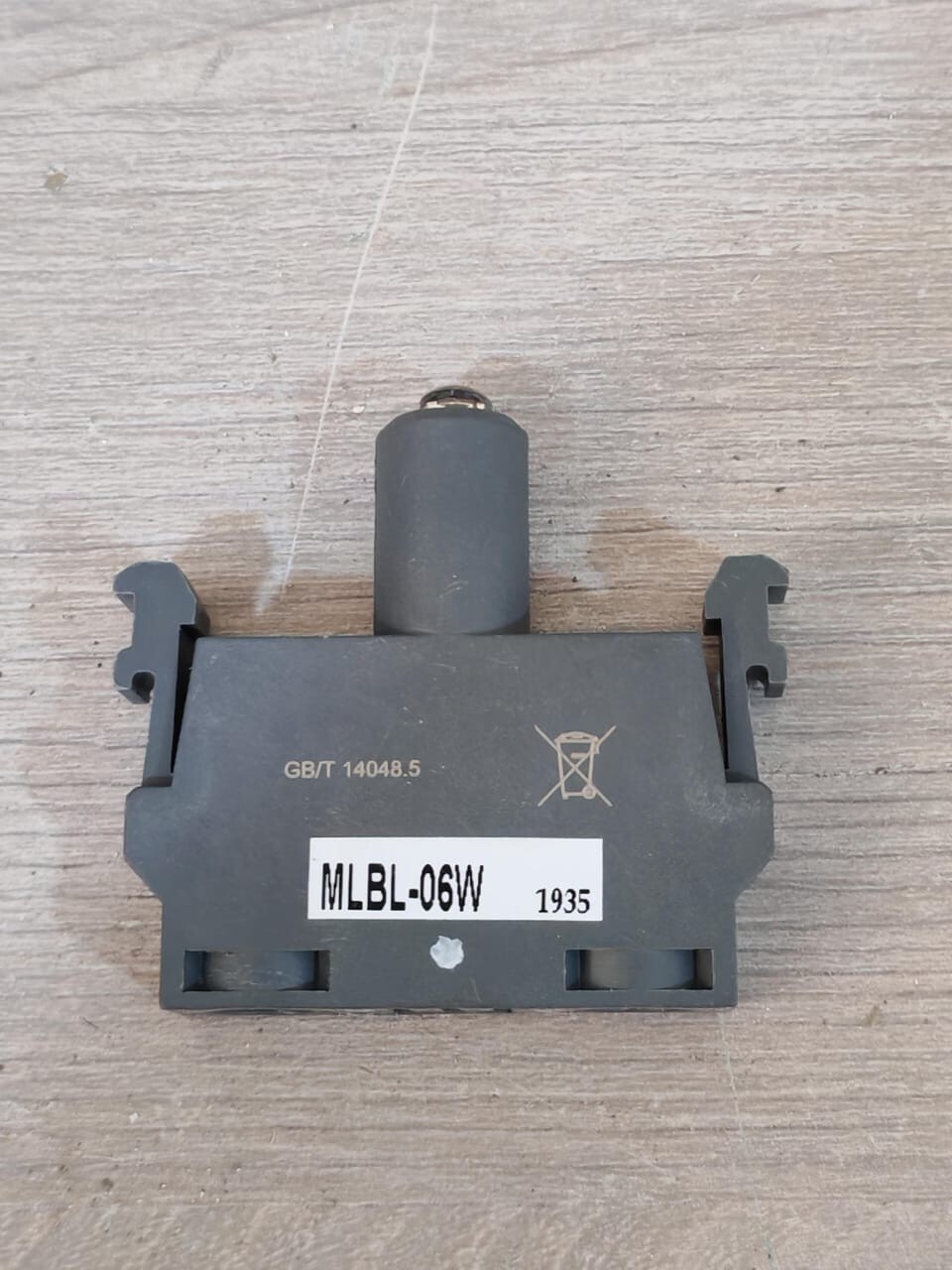 ABB MLBL-06 / MLBL-06W ABB MLBL-06 / MLBL-06W PILOT LIGHTS 6