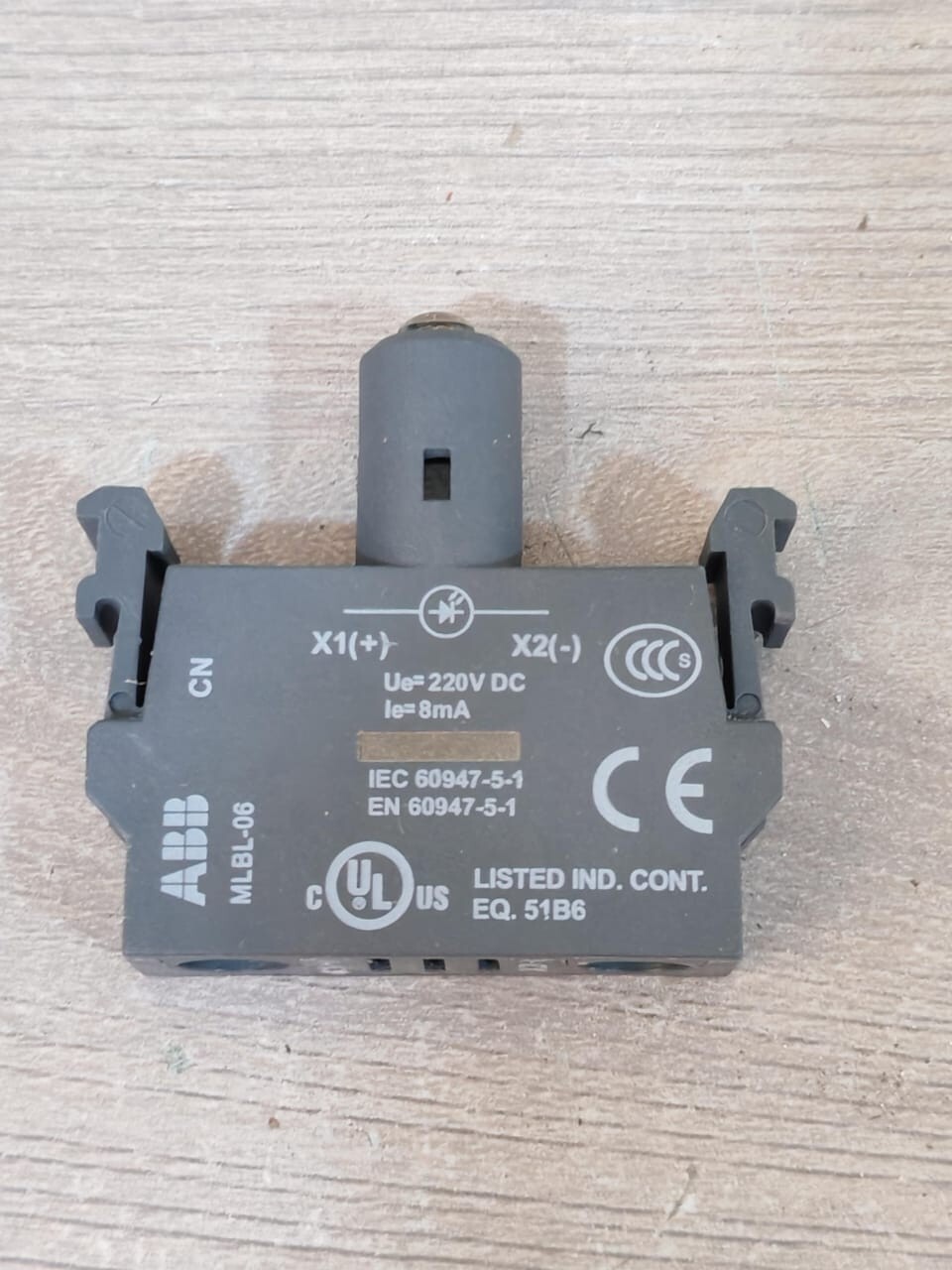 ABB MLBL-06 / MLBL-06W ABB MLBL-06 / MLBL-06W PILOT LIGHTS 7