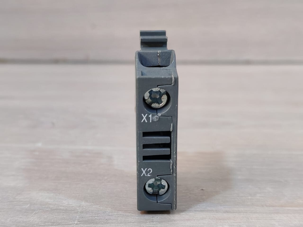 ABB MLB-1 ABB MLB-1 AUXILLIARY CONTACTS 8